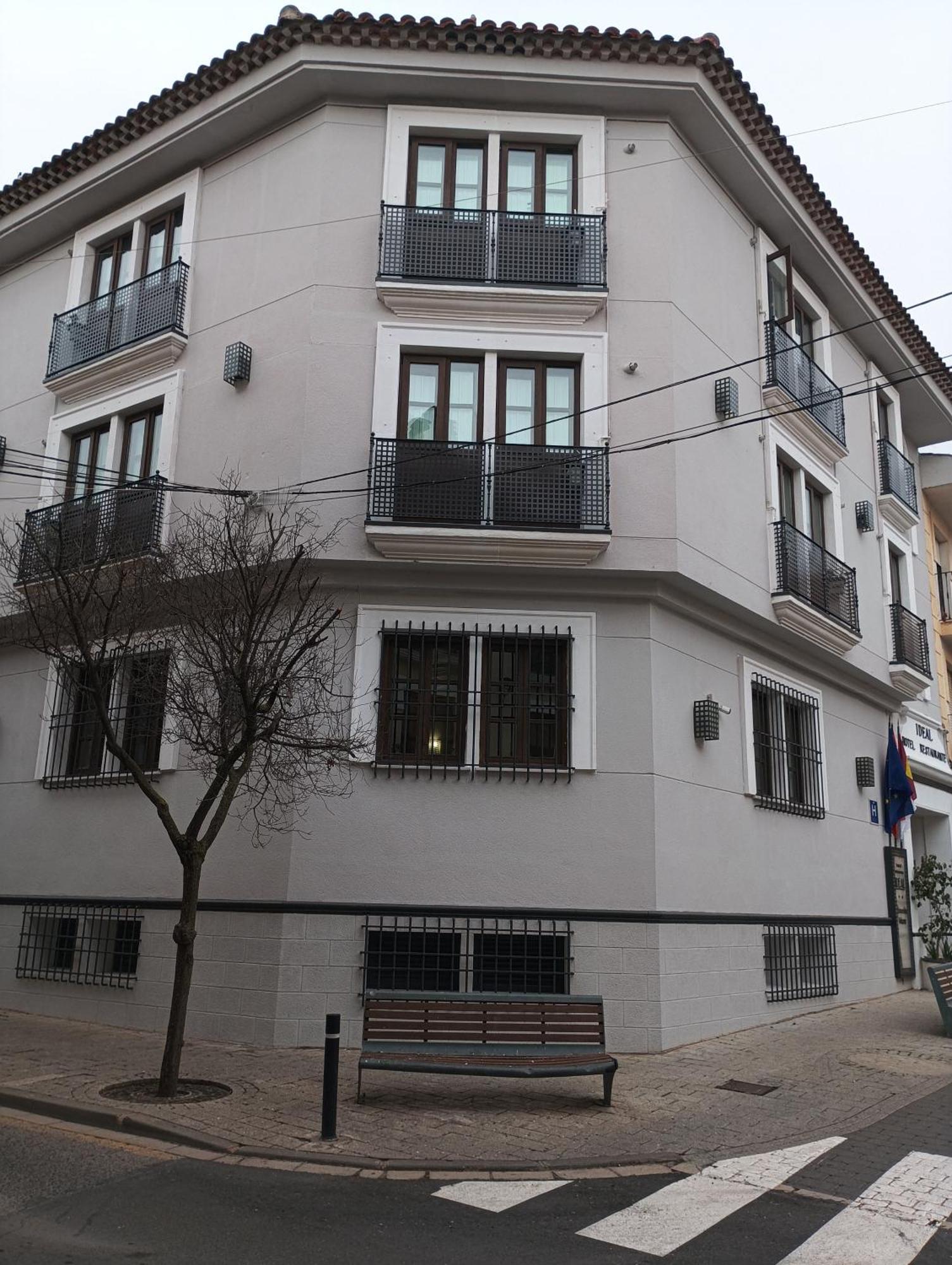 Hotel Ideal Villarrobledo Exterior photo