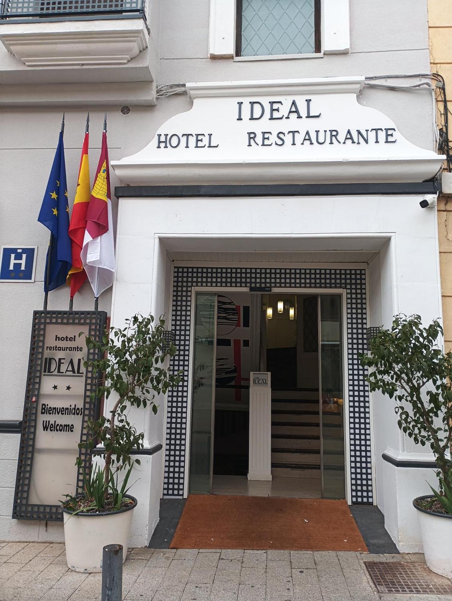 Hotel Ideal Villarrobledo Exterior photo